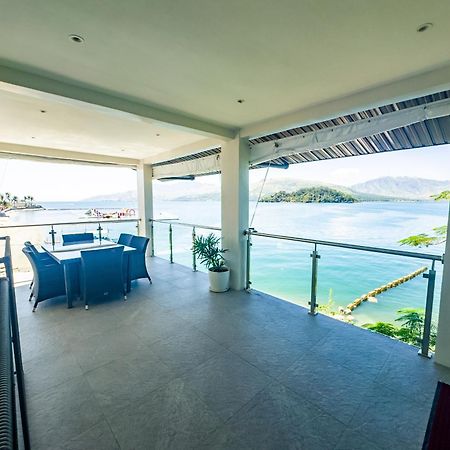 Whiterock Beach Hotel And Waterpark Subic Bay Exterior photo