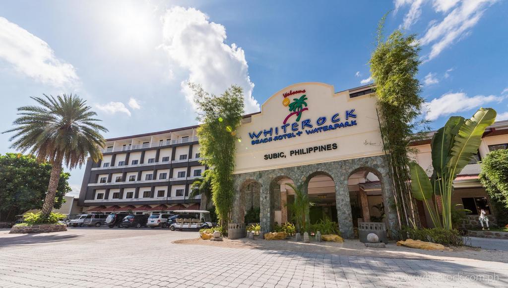 Whiterock Beach Hotel And Waterpark Subic Bay Exterior photo